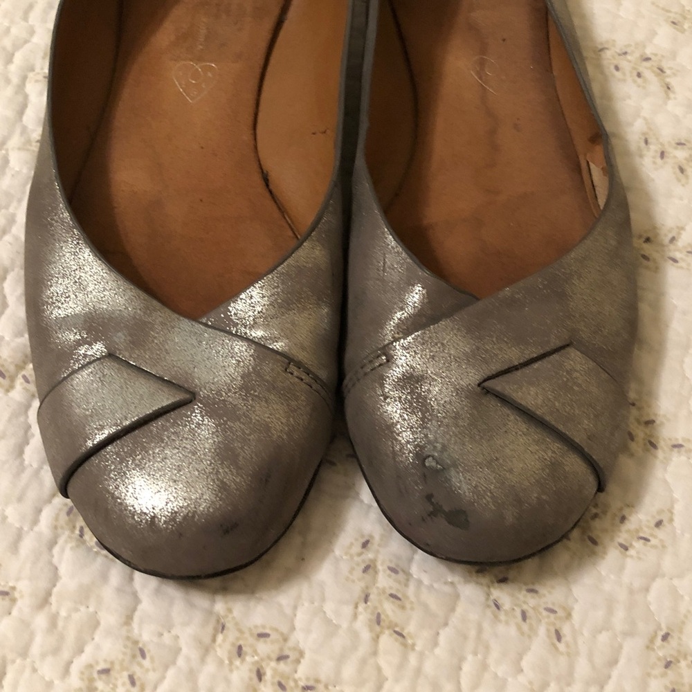 BC Born In California Metallic Gray Women's Ballet Flats - Vegan Leather